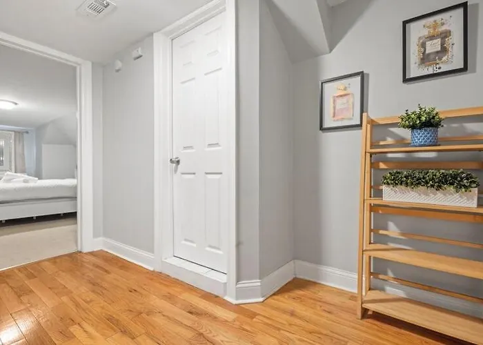 New Luxurious 5bd-2ba Duplex-free Wine-2car Parking Apartment *