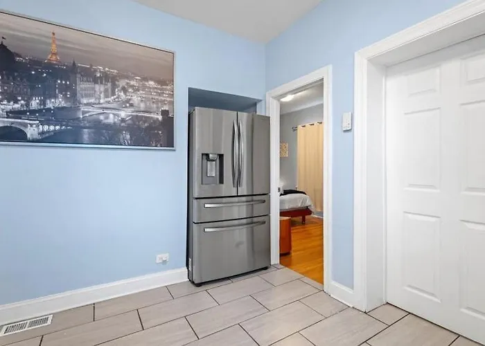 Apartment New Luxurious 5bd-2ba Duplex-free Wine-2car Parking Chicago